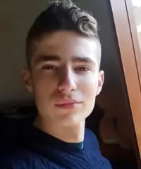 Cerco lavoro MAGAZZINIERE, IMBALLATORE, MULETTISTA Cerco lavoro MAGAZZINIERE, IMBALLATORE, MULETTISTA