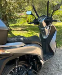 Honda sh Honda sh