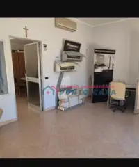 PRESSI C.SO P.MATTARELLA-Locali magazzini da 25mq