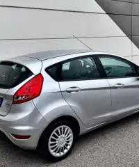 Ford Fiesta POCHI KM Ford Fiesta POCHI KM