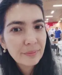 Un sorriso per iniziare una nuova storia d’amore Un sorriso per iniziare una nuova storia d’amore