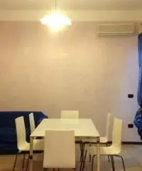 Affittasi posti letto in due doppie a studentesse Affittasi posti letto in due doppie a studentesse