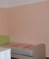 2 stanze per ragazza in centro 2 stanze per ragazza in centro