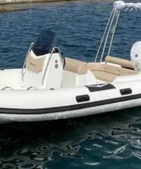 Gommone Mar Sea Comfort 100 con Suzuki 100 Gommone Mar Sea Comfort 100 con Suzuki 100