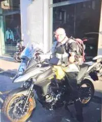 54 enne single lavoro e casa propria