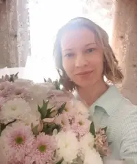 Una donna qui per voi!