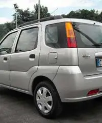 SUBARU JUSTY 1.3 G3X 4X4 5P 93CV SUBARU JUSTY 1.3 G3X 4X4 5P 93CV