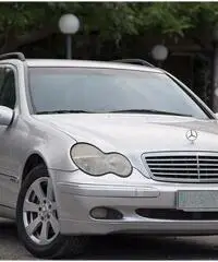 MERCEDES C220 CDI Elegance S.W. -telefono vivavoce NOKIA - Catania MERCEDES C220 CDI Elegance S.W. -telefono vivavoce NOKIA - Catania