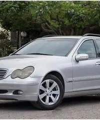 MERCEDES C220 CDI Elegance S.W. -telefono vivavoce NOKIA - Catania MERCEDES C220 CDI Elegance S.W. -telefono vivavoce NOKIA - Catania