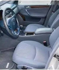 MERCEDES C220 CDI Elegance S.W. -telefono vivavoce NOKIA - Catania MERCEDES C220 CDI Elegance S.W. -telefono vivavoce NOKIA - Catania