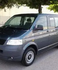 VOLKSWAGEN T5 TRANSPORTER 1.9 TDI 9 POSTI - Veneto VOLKSWAGEN T5 TRANSPORTER 1.9 TDI 9 POSTI - Veneto