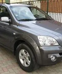 Kia Sorento 2.5 CRDi Cambio Automatico Autocarro 4 posti Kia Sorento 2.5 CRDi Cambio Automatico Autocarro 4 posti
