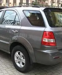 Kia Sorento 2.5 CRDi Cambio Automatico Autocarro 4 posti Kia Sorento 2.5 CRDi Cambio Automatico Autocarro 4 posti