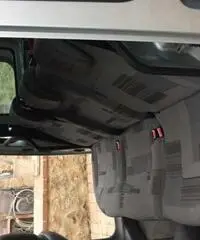 Renault Kangoo 4x4 gpl - Siena Renault Kangoo 4x4 gpl - Siena