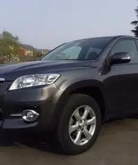 TOYOTA RAV 4 CROSSOVER 2.2 D-4D 150CV DEL 2011 CON 148.870KM - Veneto TOYOTA RAV 4 CROSSOVER 2.2 D-4D 150CV DEL 2011 CON 148.870KM - Veneto