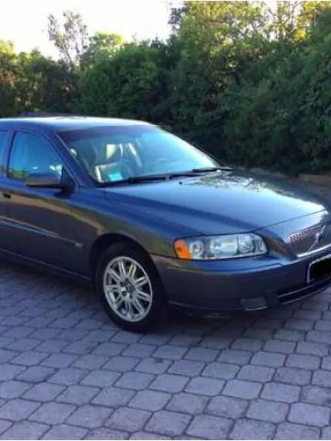 Volvo V70 2006 2.4 D5 20V (185CV) cat aut. Momentum - Livorno Volvo V70 2006 2.4 D5 20V (185CV) cat aut. Momentum - Livorno