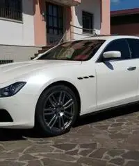 MASERATI GHIBLI per il TUO MATRIMONIO - Salerno MASERATI GHIBLI per il TUO MATRIMONIO - Salerno