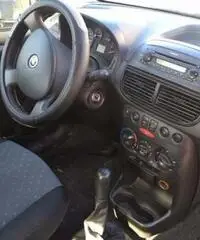 Fiat Punto 1.3 Multijet - Terni Fiat Punto 1.3 Multijet - Terni
