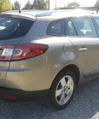 RENAULT MEGANE 1.5 DCI - Lucca RENAULT MEGANE 1.5 DCI - Lucca