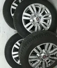 Cerchi e gomme punto Cerchi e gomme punto