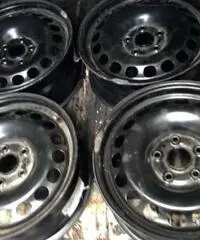 4 cerchi in ferro da 16' per Volkswagen Golf 5 6 7 4 cerchi in ferro da 16' per Volkswagen Golf 5 6 7