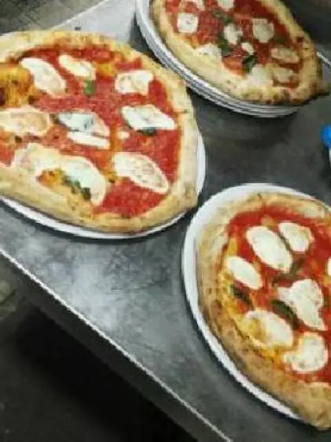 Pizzaiolo Pizzaiolo