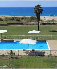 Splendidi Appartamenti in Riva al Mare + Piscina Splendidi Appartamenti in Riva al Mare + Piscina