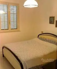 Affitto casa con giardinetto e posti auto a Sperlonga