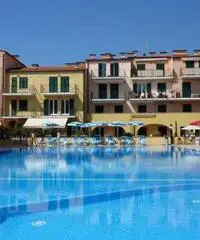 Vista fronte mare in residence con piscina Vista fronte mare in residence con piscina