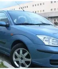 FORD FOCUS 1.6 Benzina Zetec Bari - Km.63.000 FORD FOCUS 1.6 Benzina Zetec Bari - Km.63.000