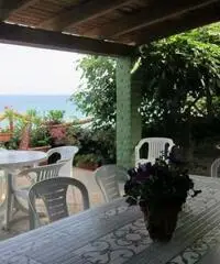 Villa sul MARE con accesso diretto in Spiaggia Villa sul MARE con accesso diretto in Spiaggia