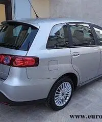 FIAT Croma 1.9 Mjt 120cv Active FIAT Croma 1.9 Mjt 120cv Active
