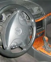 VENDO VETTURA MERCEDES E 220 CDI VENDO VETTURA MERCEDES E 220 CDI