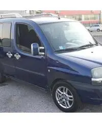 Fiat doblo 1.9 jtd autocarro 5 posti Fiat doblo 1.9 jtd autocarro 5 posti