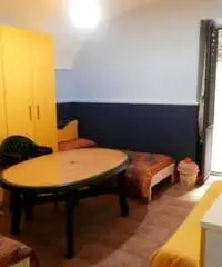 Bilocale C/so Italia Lungomare 2/4posti letto Bilocale C/so Italia Lungomare 2/4posti letto