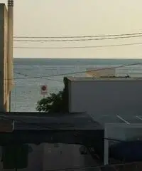 Confortevole appartamento a Lido Marini Ugento. Confortevole appartamento a Lido Marini Ugento.