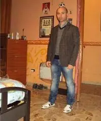 Cerco una ragazza per una storia seria Cerco una ragazza per una storia seria