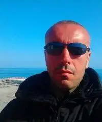 Cerco ragazza per storia duratura convivenza Cerco ragazza per storia duratura convivenza
