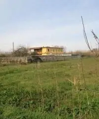 Lido Di Licola: Vendita Agricolo in Via Domitiana Lido Di Licola: Vendita Agricolo in Via Domitiana