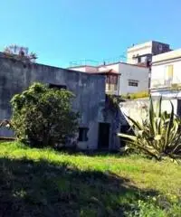 Vendita Cinque locali in Via Tenente Luigi Rossi Vendita Cinque locali in Via Tenente Luigi Rossi