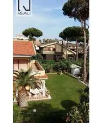 Anzio Lavinio-  Villa in bif.  6 locali € 230.000 T601 Anzio Lavinio-  Villa in bif.  6 locali € 230.000 T601
