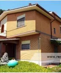 Anzio -  Villa 10 locali € 490.000 T928 Anzio -  Villa 10 locali € 490.000 T928