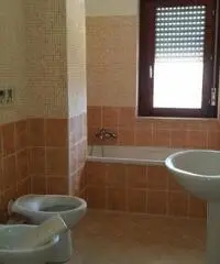 RifITI 003-29/603 - Appartamento in Affitto/Vendita a Pomezia - Pomezia centro di 108 mq RifITI 003-29/603 - Appartamento in Affitto/Vendita a Pomezia - Pomezia centro di 108 mq