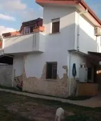 RifITI 003-SU28/106 - Villa a schiera in Vendita a Pomezia - Torvajanica Alta di 70 mq RifITI 003-SU28/106 - Villa a schiera in Vendita a Pomezia - Torvajanica Alta di 70 mq