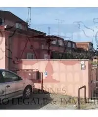 Vendita Villa in Via Pontedera Vendita Villa in Via Pontedera