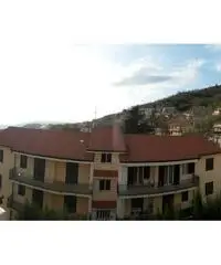Vendesi mansarda arredata + posto auto a 10km dal mare - Santa Tecla Vendesi mansarda arredata + posto auto a 10km dal mare - Santa Tecla