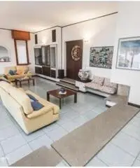 Rif: 21711052-284 - Bergeggi ( SV) – Splendida villa indipendente e davanti a noi il mare aperto e l Rif: 21711052-284 - Bergeggi ( SV) – Splendida villa indipendente e davanti a noi il mare aperto e l