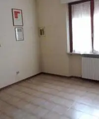 Vendita Cinque locali in Via Redipuglia Vendita Cinque locali in Via Redipuglia