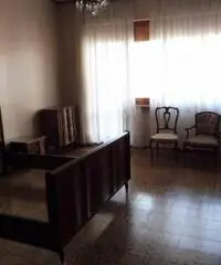 Vendita Cinque locali in Via Redipuglia Vendita Cinque locali in Via Redipuglia