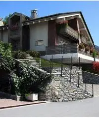 Villa unifamiliare e bifamiliare a SaintChristophe Villa unifamiliare e bifamiliare a SaintChristophe